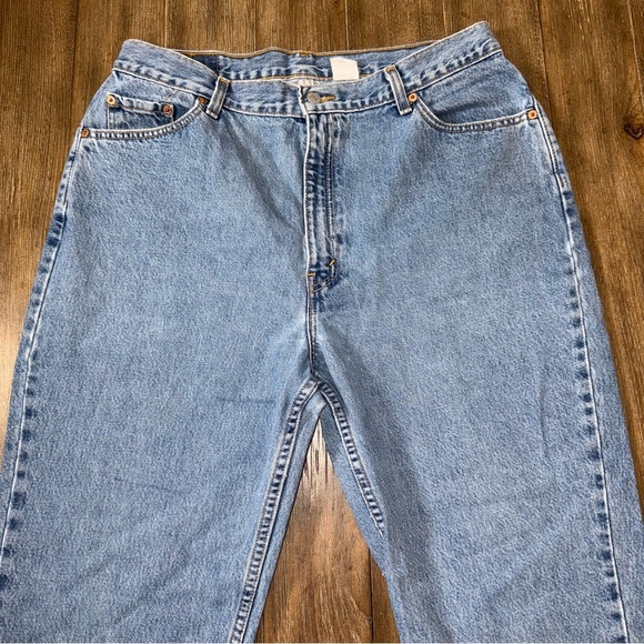 Vintage Levi's 512 Slim Taper Made In The USA Womens Lightwash Jeans Size 18 S - Picture 9 of 13